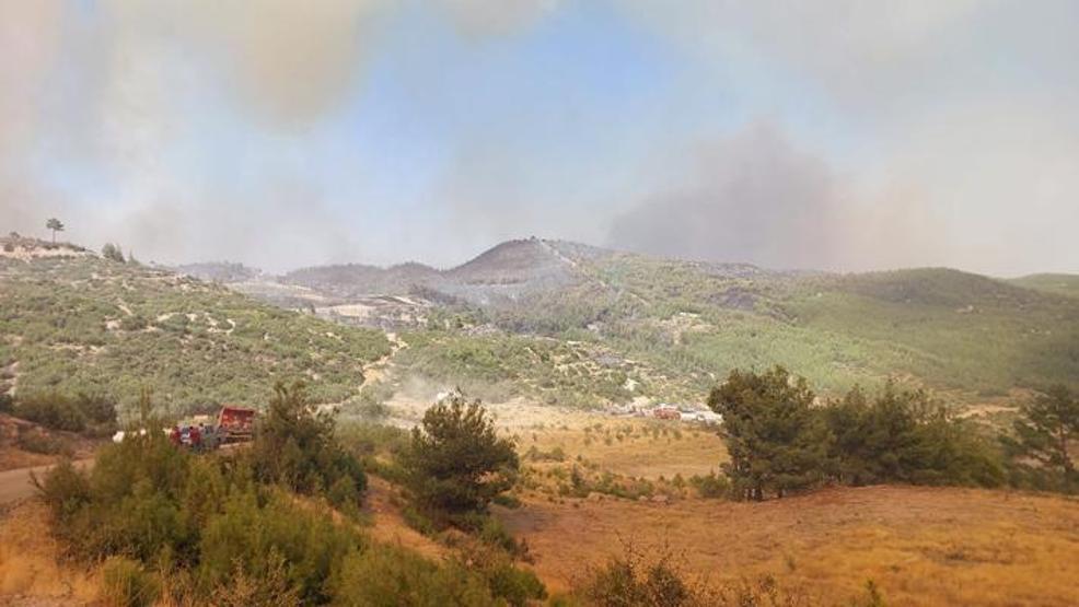 Denizlide orman yangını 2 mahalle boşaltıldı