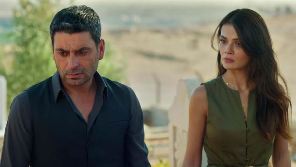 Uzak Şehirde Cihan ve Alya El Ele Yeni Sezon Tanıtımına Damga Vuran Sözler: Bu Mezarda Yatan Boran Albora Değil, Benim Kocam