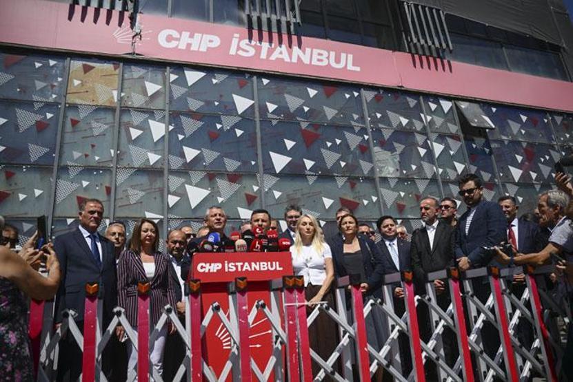 CHPde İstanbul düğümü Şimdi ne olacak Açıklamalar peş peşe geldi