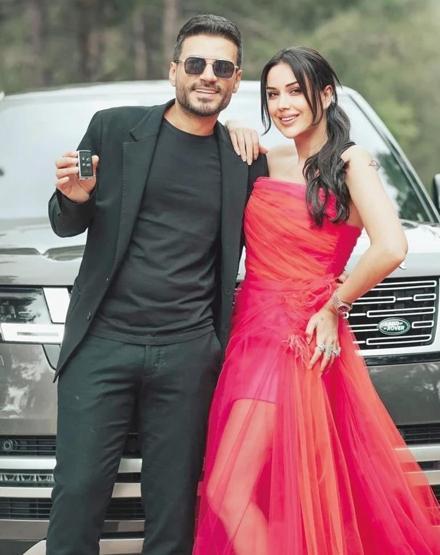 BOŞANIYORLAR MI Dilan Polat Sosyal Medyadan Duyurdu: Engin Beni Evden Kovdu