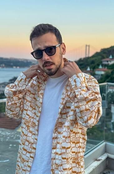 Babam ve Oğlumun Denizi Ege Tanmanın son hali şaşırttı İstanbul defterini kapatıyorum diyerek duyurdu: Yeni hayat, yeni maceralar...