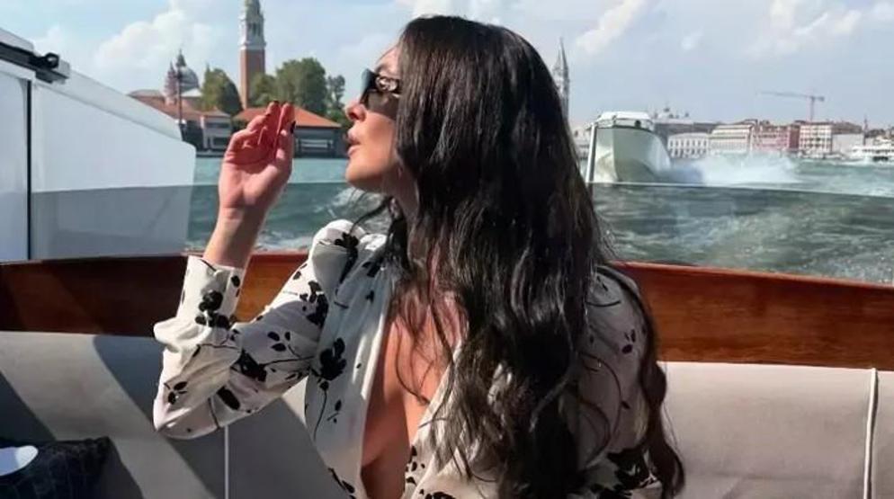 Melis Sezen Venedik’te büyüledi Sanal medya paylaşımları gündem oldu