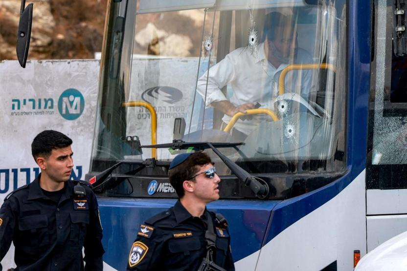 Kudüste silahlı saldırı İsrail medyası: Otobüsün içinde ateş açtı... 6 ölü