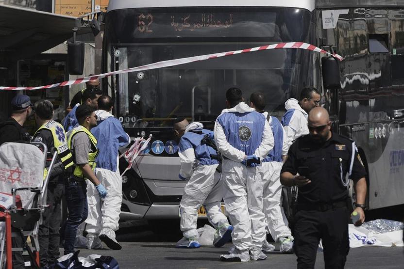Kudüste silahlı saldırı İsrail medyası: Otobüsün içinde ateş açtı... 6 ölü