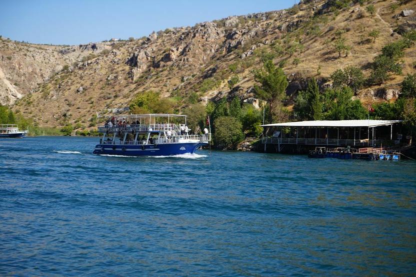 Fıratın incisi Rumkaleye ilgi artıyor