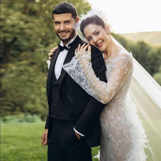 Berk Oktaydan Evlilik Yıl Dönümünde Romantik Paylaşım: Yasak Aşk İddialarına Yanıt