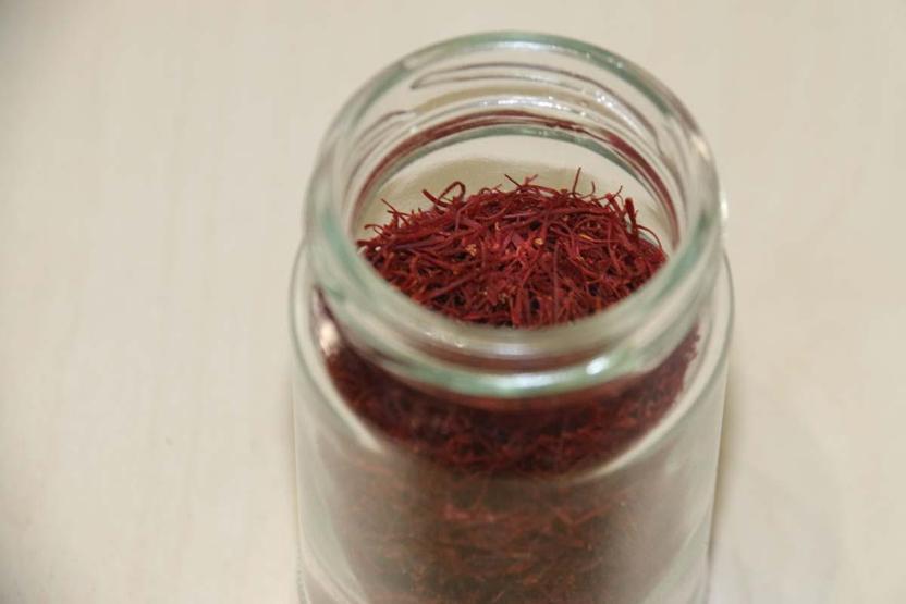 Kilosu 250 Bin Lira Ama Sahtesi Her Yerde Aman Dikkat Safran Diye Mısır Püskülü Yiyor Olabilirsiniz 26 Yıllık Aktardan Gerçek Safranı Anlamanın Tek ve En Kolay Yolu