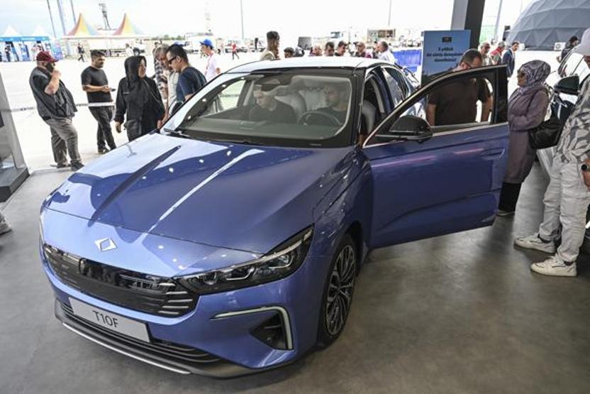 TEKNOFEST İstanbulda yeni TOGGa büyük ilgi T10F tanıtıldı
