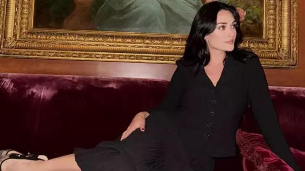 Esra Bilgiç ve Faruk Sabancıdan Aşk Dolu Paylaşım El Ele Romantik Anlar