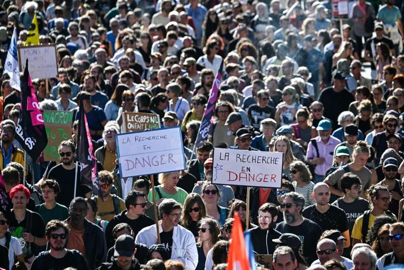 Fransızlar bugün sokağa çıkıyor Büyük eylem hazırlığı: Ülke genelinde yüz binlerce kişi eylem yapacak