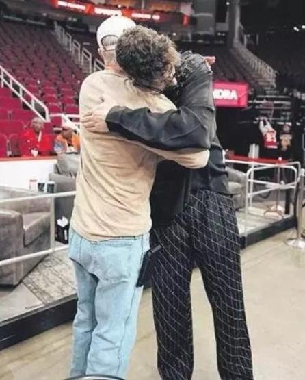 Alperen Şengün’e Sevgilisinin Ailesinden Tam Destek: “Herkes Böyle Damat İster”