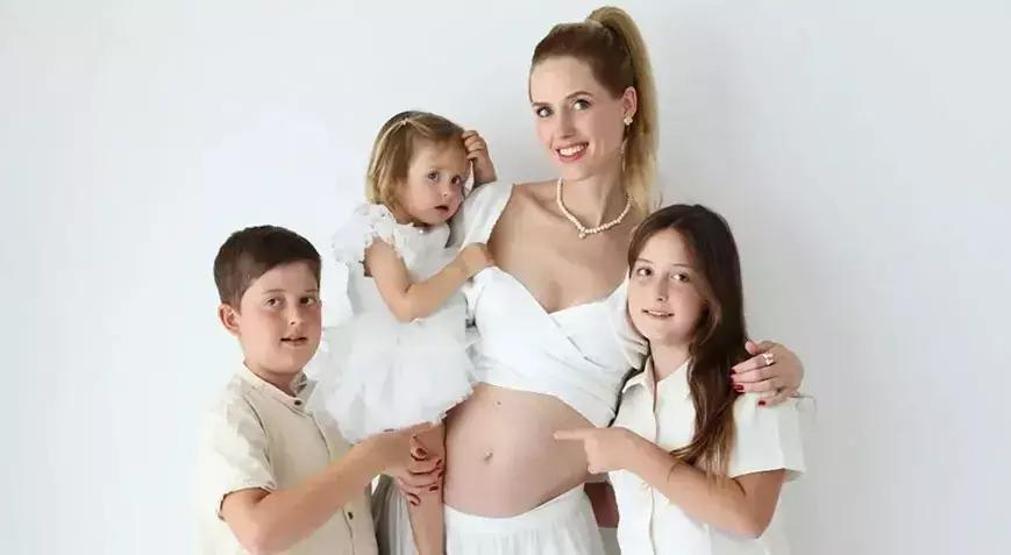 Wilma Elles Dördüncü Kez Anne Oldu İşte Oğlunun Adı