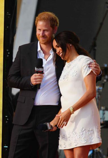 Kraliyette flaş gelişme: Prens Harry ve Meghan Markle geri mi dönüyor