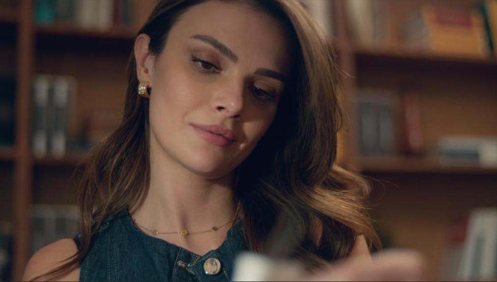 UZAK ŞEHİR’DE AŞK RÜZGÂRLARI