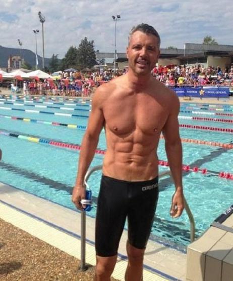 Fenerbahçenin yeni başkanı Sadettin Saran sosyal medyayı salladı Kim der ki 61 yaşında Bizim bazı futbolculardan daha fit