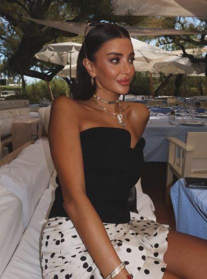 Özge Ulusoyun fit kalma sırrı ortaya çıktı Kim der ki 42 yaşında Dümdüz bir karın, tığ gibi ince bel
