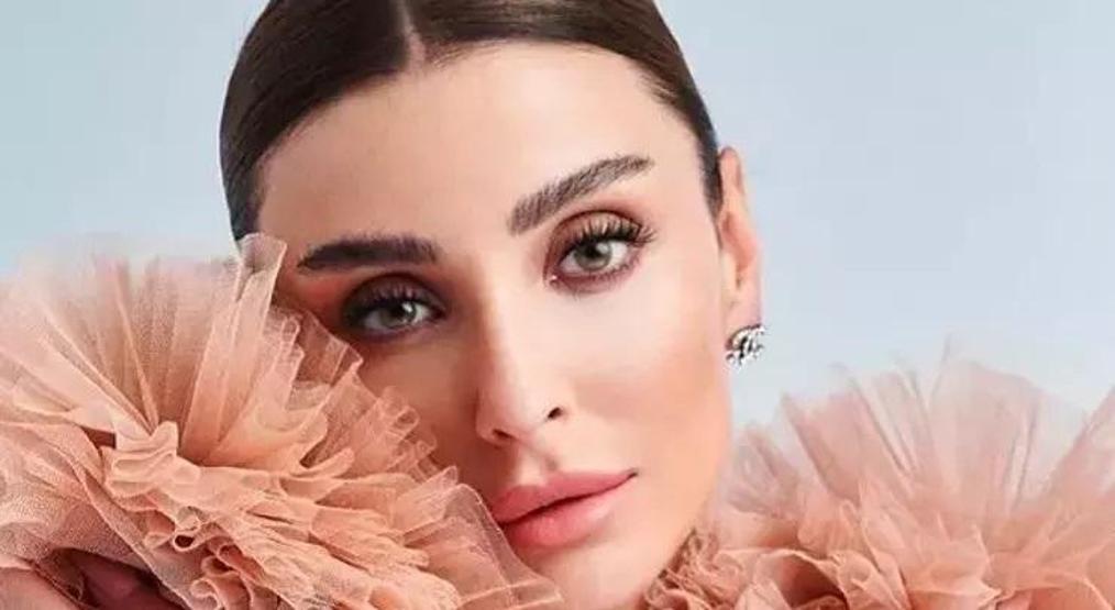 Özge Ulusoyun fit kalma sırrı ortaya çıktı Kim der ki 42 yaşında Dümdüz bir karın, tığ gibi ince bel