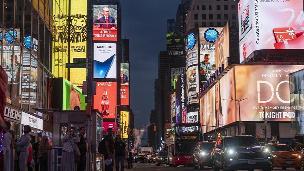 Cumhurbaşkanı Erdoğanın tarihi mesajı Times Meydanında: Dünya 5ten büyüktür