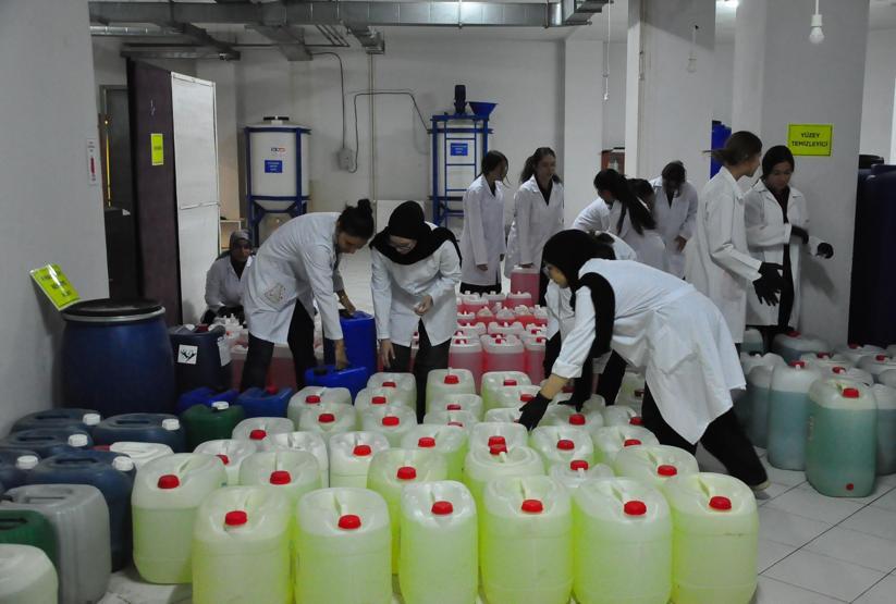 Fabrika gibi okul: Ürettiklerinden yıllık 2 milyon lira gelir elde ediyorlar