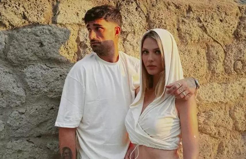 Yasemin Şefkatli Hastane Odasından Paylaştı: Ameliyat Olacağım