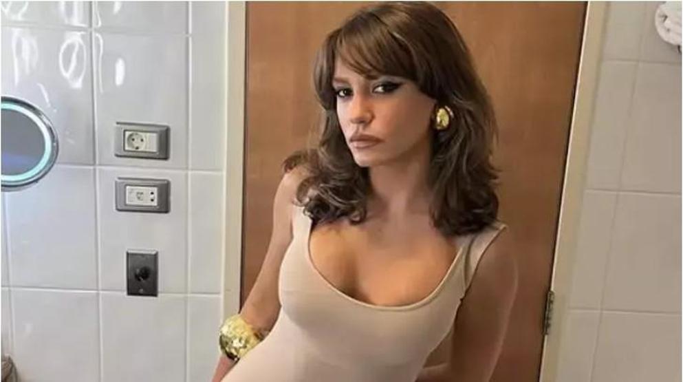 Serenay Sarıkaya, Sanal Medyaya Hızlı Geri Dönüş Yaptı 1 Ayda 5 Paylaşım