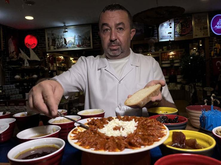 Balkan Mutfağını Vazgeçilmez Lezzeti: Lütenista Lütenista Nedir, Nazır Hazırlanır