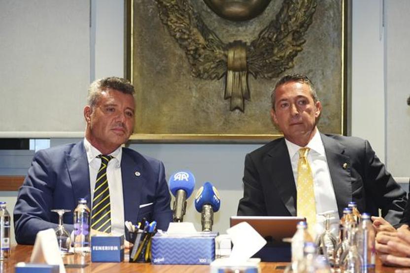 Fenerbahçede başkanlığa seçilen Sadettin Saran mazbatasını aldı