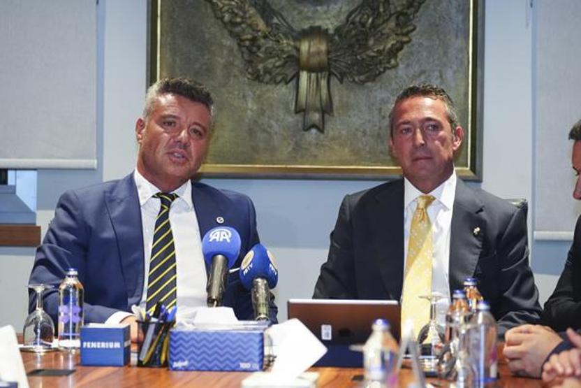 Fenerbahçede başkanlığa seçilen Sadettin Saran mazbatasını aldı