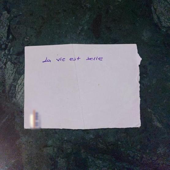 Günler sonra fark etti Nilperi Şahinkaya Annemin cüzdanından not çıktı diyerek paylaştı, gören duygulandı