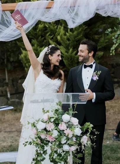 Akasya Durağının Zeyno’suydu Sitare Akbaş hamile mi İddialara böyle yanıt verdi