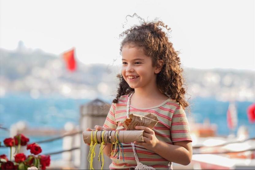 ‘KADER’İNE ‘CEMRE’ DÜŞTÜ YEŞİLÇAM SICAKLIĞI KANAL D’DE