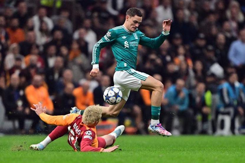 Galatasaraydan Liverpoola karşı büyük zafer