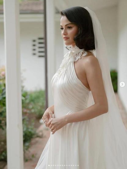 Selena Gomez’den Filtresiz Paylaşım Düğün Pastası Sanal Medyanın Gündeminde