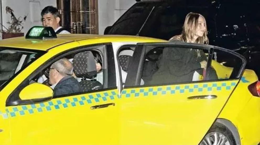 Tuba Ünsal’a Taksici Şoku: Bindi, Ama Hemen İndi