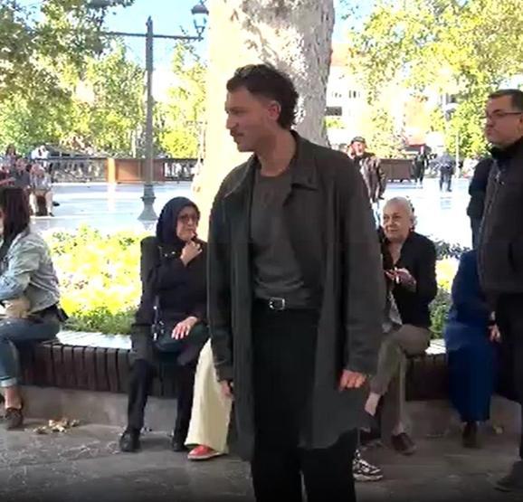Uraz Kaygılaroğlunun acı günü Babaannesini son yolculuğuna uğurladı