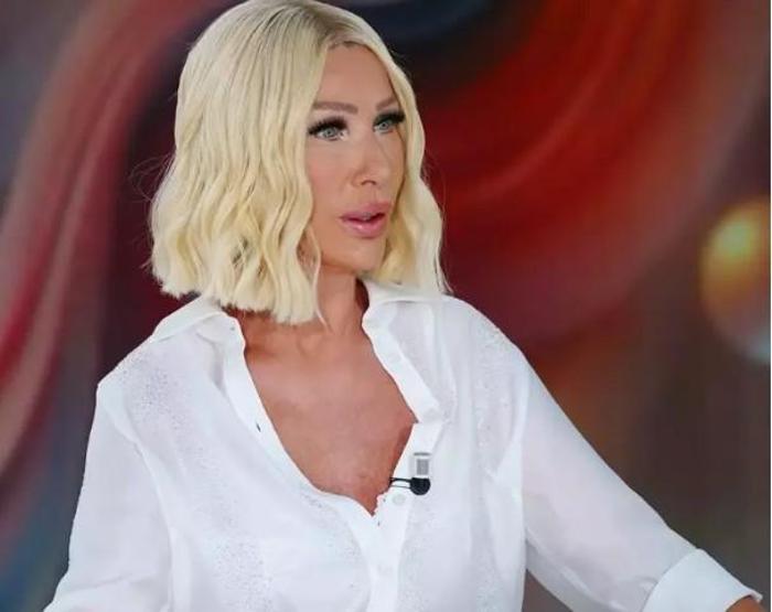 Seda Sayan Annesinin Sağlığını Anlattı Sanal Medyada Yorumlar Yağdı