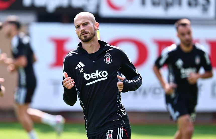 Beşiktaş’ta Galatasaray mesaisi sürüyor