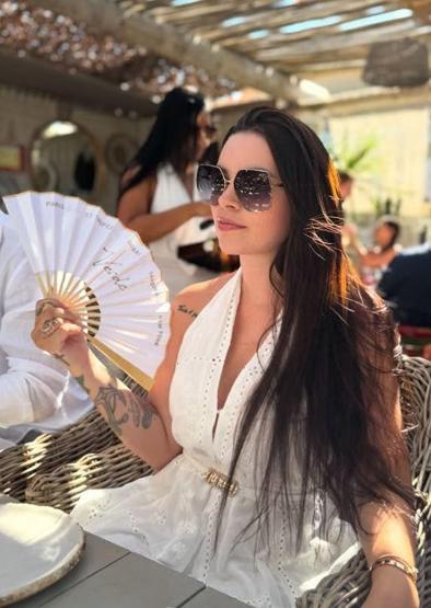 Fenerbahçenin kalecisi Edersonun güzeller güzeli eşi Lais Moraes tarzıyla görenleri büyüledi Öz yengem be