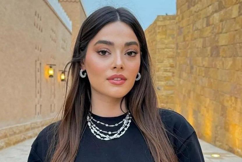 Simay Barlasın oynadığı dizi ve filmler Aynadaki Yabancının Azra’sı Simay Barlas kimdir, nereli ve kaç yaşında