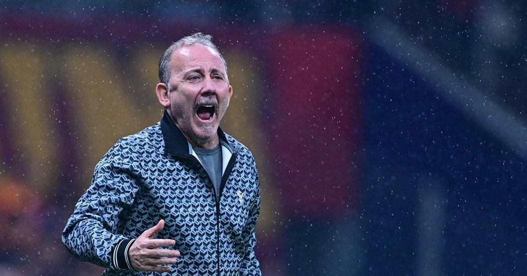 Süper Ligde ilk 8 haftada 5 teknik direktör değişti