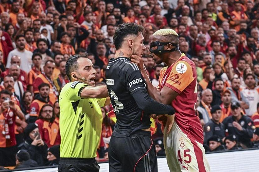 Galatasaray - Beşiktaş derbisindeki hakem hataları gündem oldu İşte tartışmalı pozisyonlar...