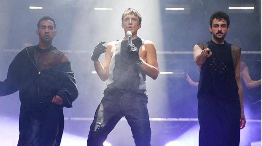 Edis, Yağmur Altında Harbiye Açıkhava’da Coşturdu