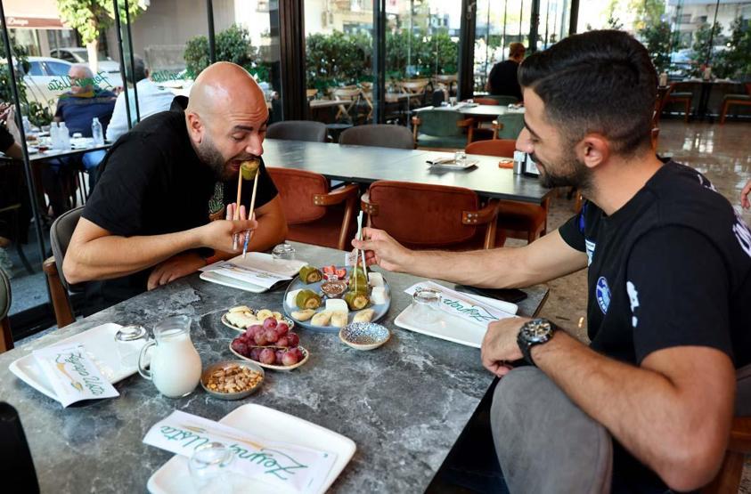 Uzak Doğudan gelen müşterilerinden esinlendi, Sushi Kadayıf yaptı