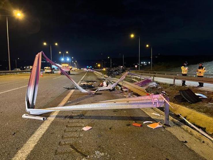 Kuzey Marmara Otoyolu’nda kaza: 2 ölü, 1i çocuk 5 yaralı