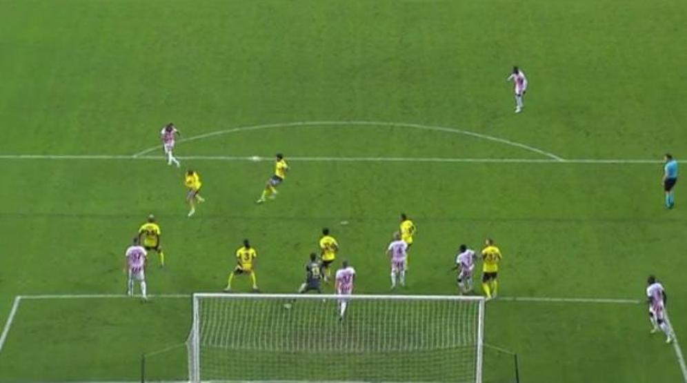 Samsunspor - Fenerbahçe maçındaki tartışmalı pozisyonlar değerlendirildi Gol iptali doğru mu