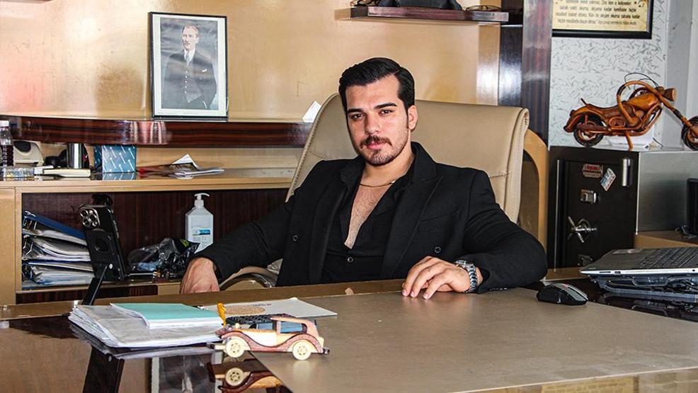 Adana’nın Eşref Tek’i: Hakan Solmazyüz sosyal medyada gündem oldu