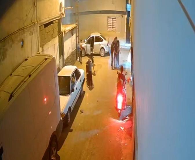 Polis kılığında terör estirdi: Üst araması yaptı, çocuğa tabancayla ateş etti