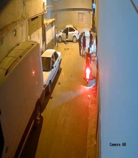 Polis kılığında terör estirdi: Üst araması yaptı, çocuğa tabancayla ateş etti