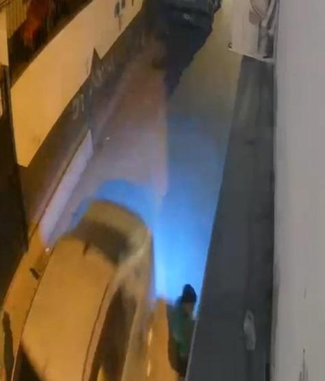 Polis kılığında terör estirdi: Üst araması yaptı, çocuğa tabancayla ateş etti