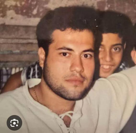 Kobra Murat takipçilerini 32 yıl öncesine götürdü: Kızlar bana bakarken yere düşüyordu